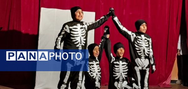 حضور نماینده استان در مرحله کشوری چهارمین جشنواره ملی تئاتر درسی در میناب
