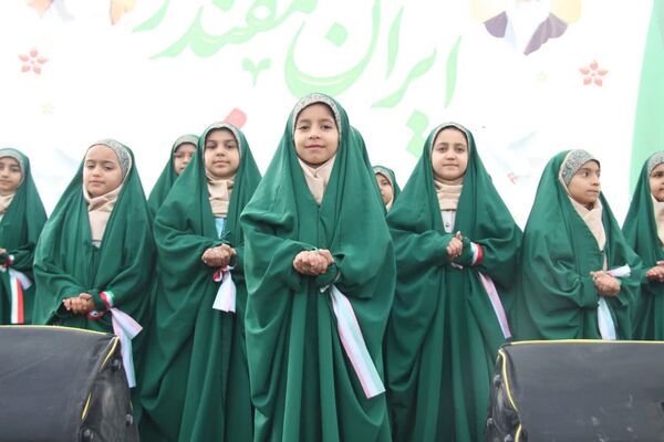 مردم غیرتمند یزد بار دیگر صحنه‌ای از همبستگی ملی را رقم زدند