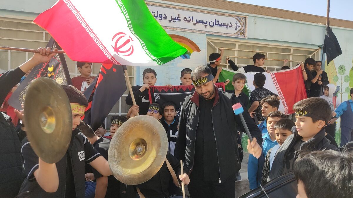 مراسم  گرامیداشت روز دانش آموز در مدارس سما کاشان 