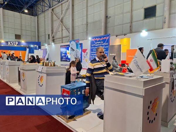 روز سوم از نمایشگاه پژوهش و فناوری در مشهد