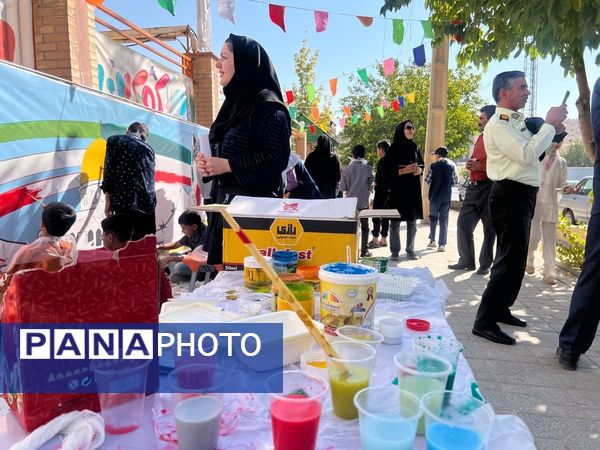 رنگ‌آمیزی دیوارنگاره‌ از ظهور تا مقاومت توسط کودکان و نوجوانان استان چهارمحال و بختیاری