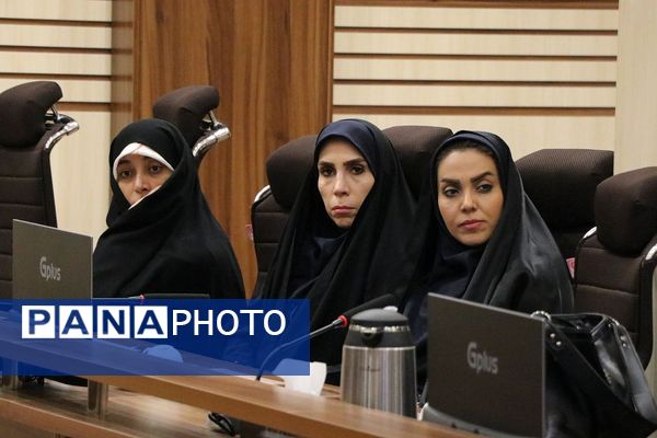 جلسه هم اندیشی و انتخاب نماینده موسسین کودکستان های ناحیه دو شهرری