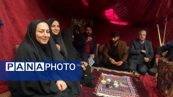 جشنواره قومی و محلی در دبستان آرمیتا مصلی نژاد ناحیه 7