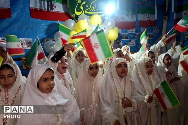 آیین عبادی نماز استغاثه و تقدیر از برگزیدگان برتر قرآنی در چهاردانگه