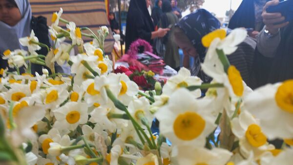روز مادر، تجلی عشق الهی در سیمای حضرت زهرا(س)