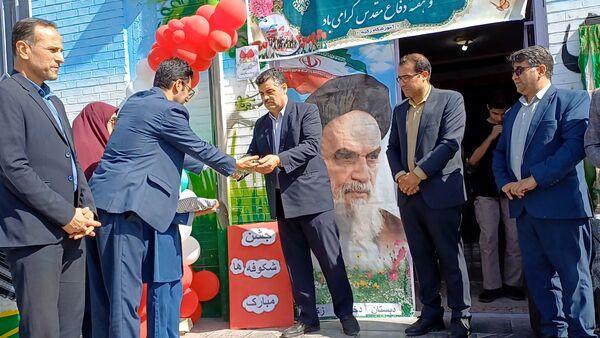 آیین جشن شکوفه‌ها در دبستان زکیه شیروان