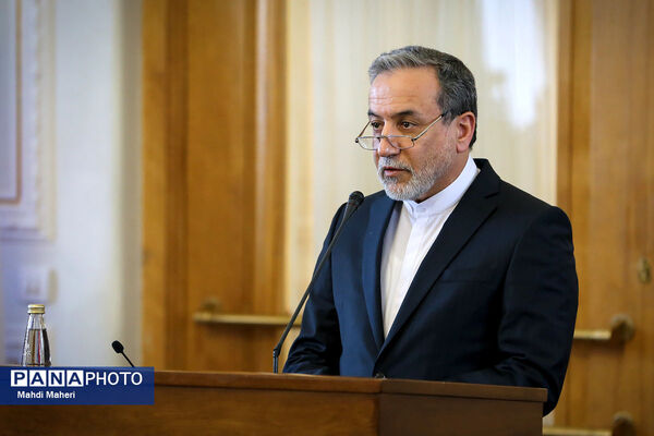 عراقچی: شهادت  رهبر معظم انقلاب جنایتی «مذهبی» بود