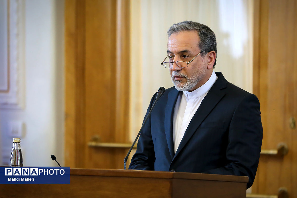 عراقچی: شهادت  رهبر معظم انقلاب جنایتی «مذهبی» بود