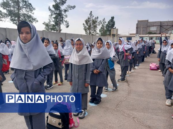 مراسم آغاز سال تحصیلی جدید در دبستان توحید 