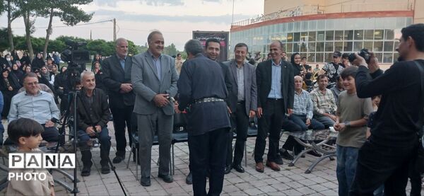 همایش «مهربان مهربان»