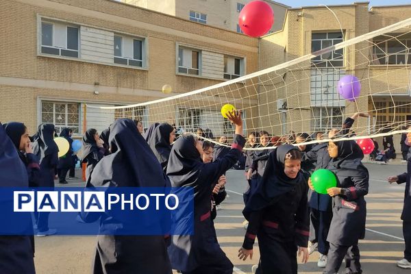 به‌مناسبت هفته بهداشت روان در دبیرستان فرشتگان ناحیه ۴شیراز 