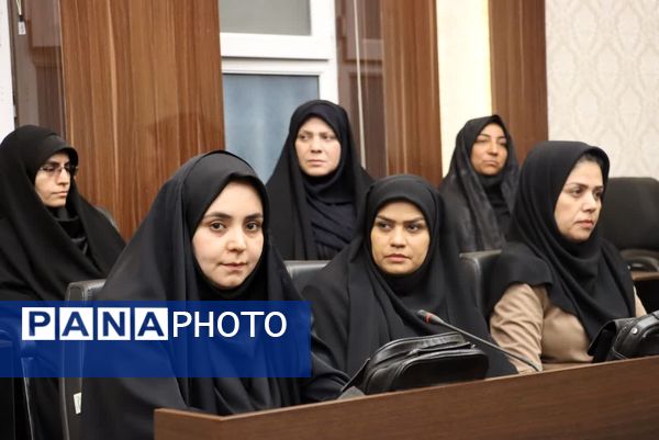 نشست همدلی بانوان در تحکیم وحدت ملی در تربت‌حیدریه 