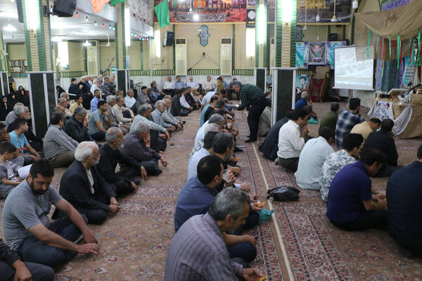یادواره شهدای محله کوی «رهبر» در قم