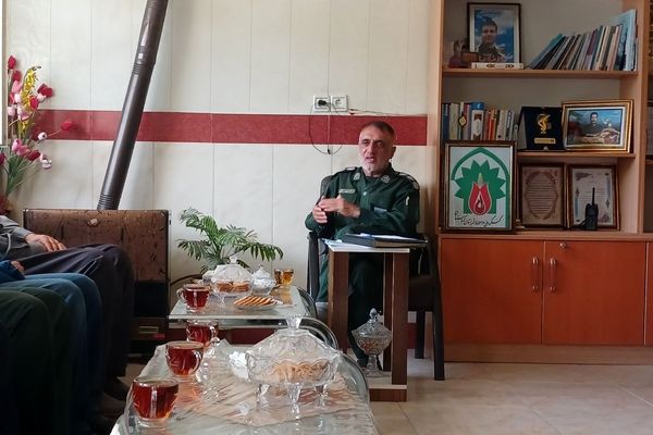 تأکید فرمانده سپاه کامیاران بر همکاری با رسانه‌ها در حوزه‌های فرهنگی و اجتماعی