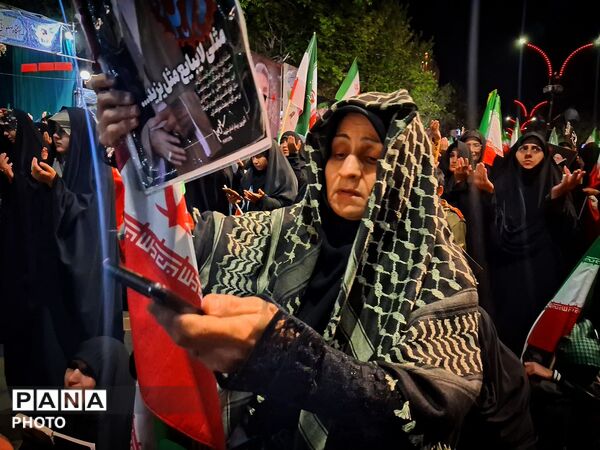 دست‌هایی به آسمان، قلوبی به امید ظهور