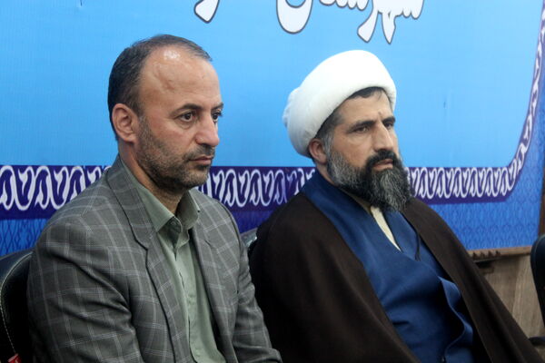 آیین تقدیر از دانش‌آموزان برگزیده مسابقات و جشنواره‌های بین‌المللی در گلوگاه