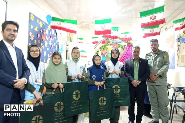 طرح محیط زیستی شهید مفقود الاثر ماکان نصیری در مدرسه رضوان ناحیه دو بهارستان