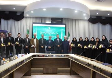 سومین جلسه شورای آموزش و پرورش آذربایجان شرقی با تقدیر از معلمان نمونه ۱۴۰۵