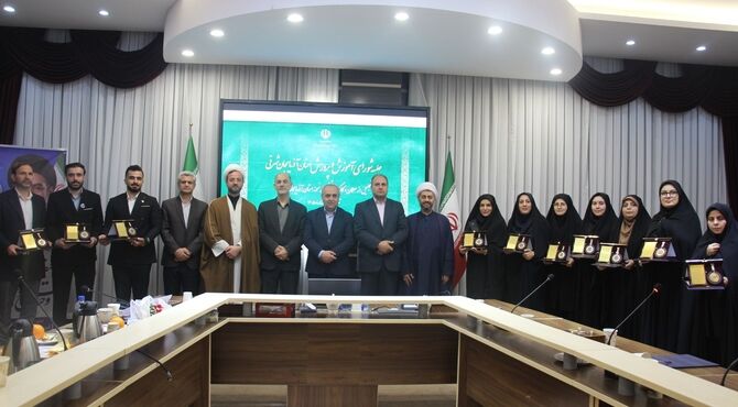 سومین جلسه شورای آموزش و پرورش آذربایجان شرقی با تقدیر از معلمان نمونه ۱۴۰۵