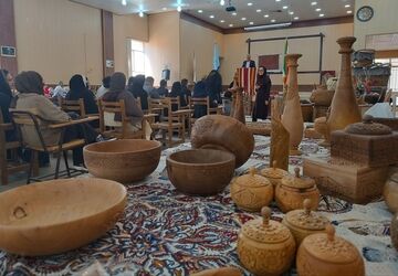 نمایشگاه صنایع دستی و هنرهای سنتی آباده