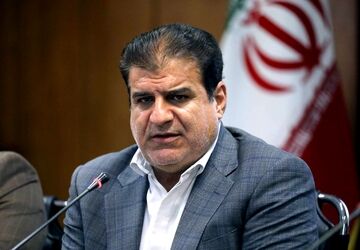امروز وظیفه دانش‌آموزان تداوم مسیر استقلال و خودکفایی کشور است