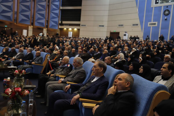 تکریم سازندگان فردای ایران