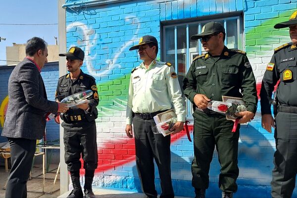 گرامیداشت هفته فراجا در دبستان های جعفریه و شیخ جنید شهرستان پیشوا