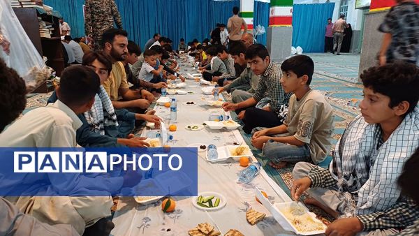 جشن روزه اولی‌ها در قلعه‌گنج 