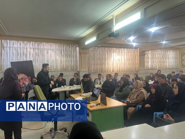 کارگاه توانمند‌سازی رابطین پژوهشی مدارس شهرستان بجنورد