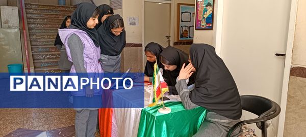 انتخابات شورای دانش‌آموزی در دبیرستان ولایت 