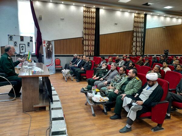 چراغ‌هایی که هرگز خاموش نمی‌شوند