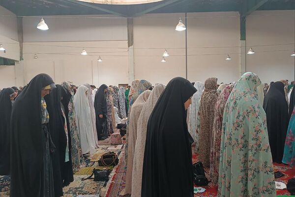 نماز عبادی سیاسی جمعه در مصلی شهر قیامدشت