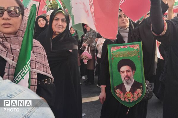 اجتماع بزرگ دختران ایران به مناسبت ولادت حضرت معصومه (س) و روز دختر در پردیس