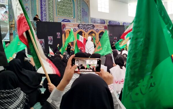 اجتماع بزرگ زینبیون در لردگان 