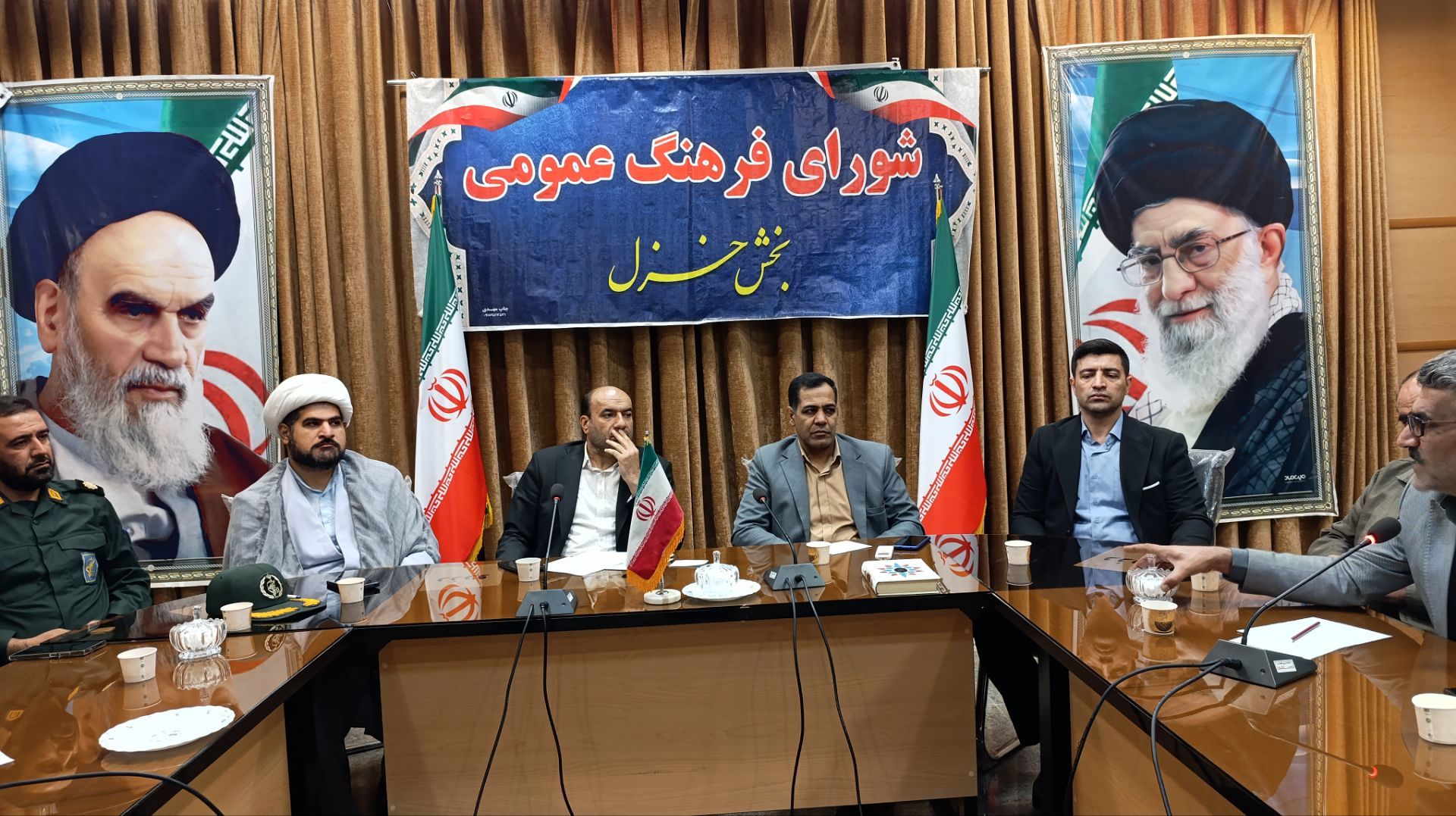 بررسی وضعیت اوقات فراغت و امکانات ورزشی در جلسه شورای فرهنگ عمومی بخش خزل با حضور نماینده نثاری