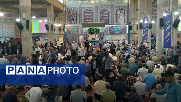 نماز جمعه با حضور مسئولان آموزش و پرورش نیشابور به مناسبت هفته بزرگداشت معلم 