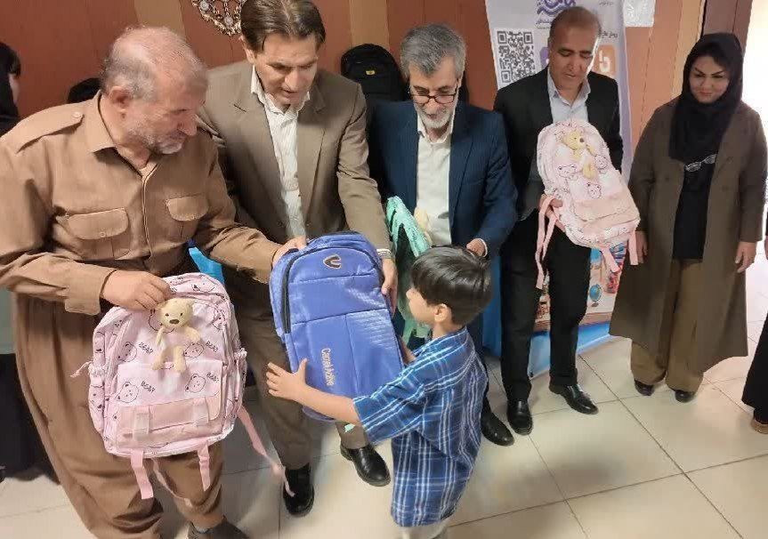 همدلی برای دانش‌آموزان؛ پویش «همه‌جا حاضر» در سنندج
