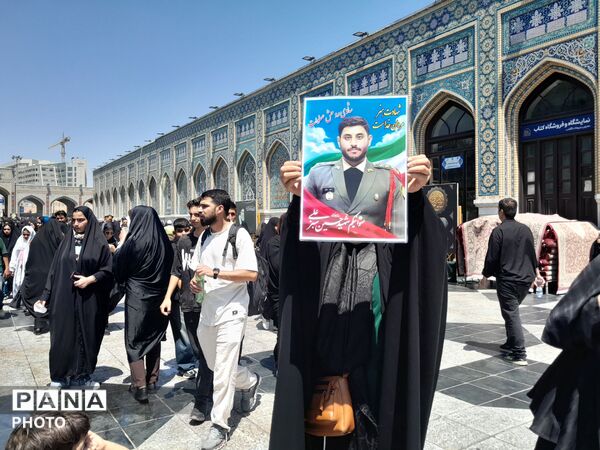از کوچه تا حرم؛ هجومِ جمعیتِ عاشق در مسیرِ ردپای معصومین