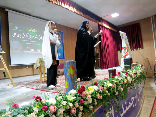 اختتامیه جشنواره شعرخوانی و شعر سرایی بومی‌ محلی 