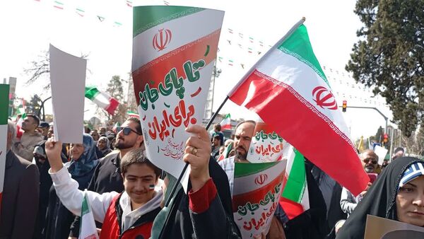 راهپیمایی 22 بهمن در شیراز برنامه دشمن را برچید