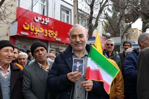 حضور پرشور مردم سملقان در راهپیمایی ۲۲ بهمن