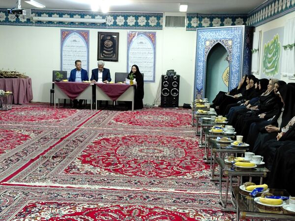 اولین جلسه شورای دبیران در دبیرستان علی‌ افشارنژاد 
