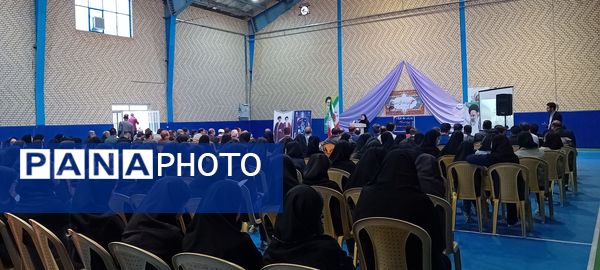 نواختن زنگ سپاس معلم در شهر آشخانه