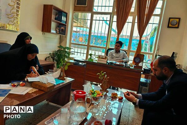 آماده سازی نمازخانه های مدارس آموزش و پرورش شهرستانهای تهران در آستانه سال تحصیلی جدیذ
‌