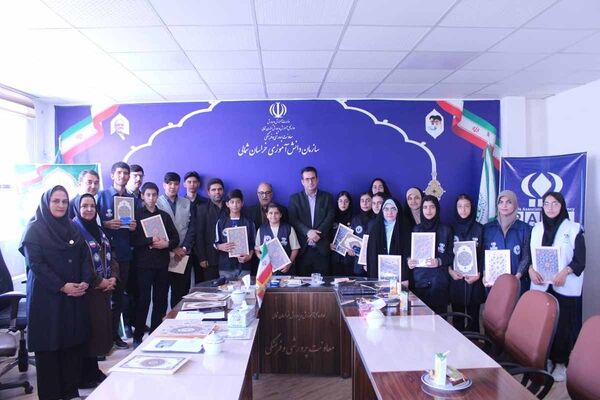 نشست صمیمی خبرنگاران پانا خراسان شمالی با مدیرکل آموزش و پرورش در روز خبرنگار
