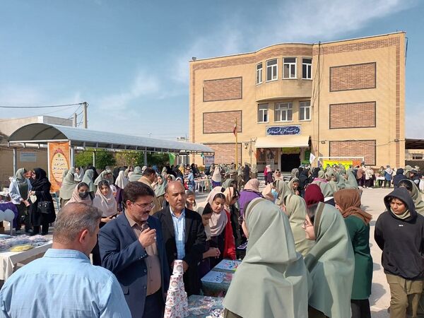 برپایی بازارچه کارآفرینی در مدارس بهبهان