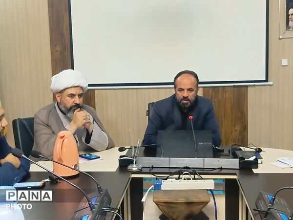 جلسه توجیهی و آموزشی دانش‌آموزان خبرنگار پانا اعزامی  استان البرز به مراسم وداع و تشییع قائد امت 