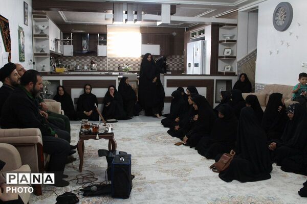  یادواره شهدای خانگی در منزل خواهر شهید والامقام علیرضا فخرانی