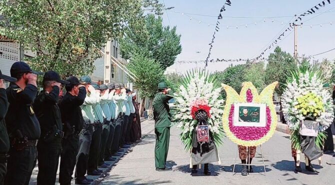 وداع باشکوه با پیکر مطهر شهید جمشید صالحی در الیگودرز