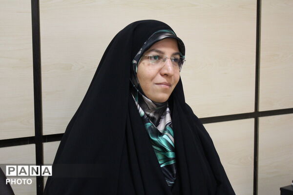 تجلیل از فرهنگیان فرمانده واحد حوزه بسیج دانش‌آموزی شهیده هاجریان 